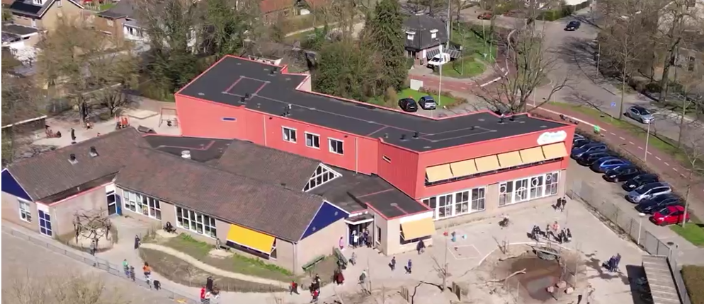 Foto school bovenaanzicht